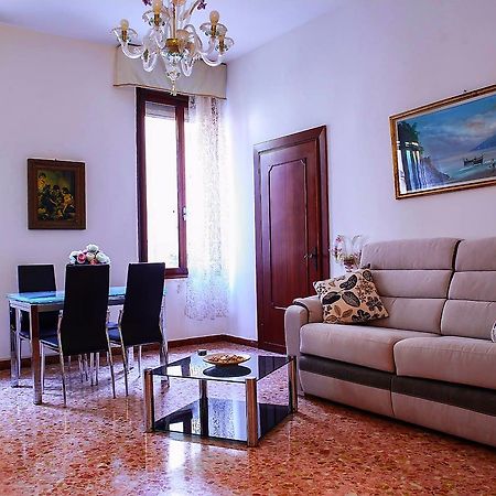 Appartamento Dei Frari Venecia Exterior foto
