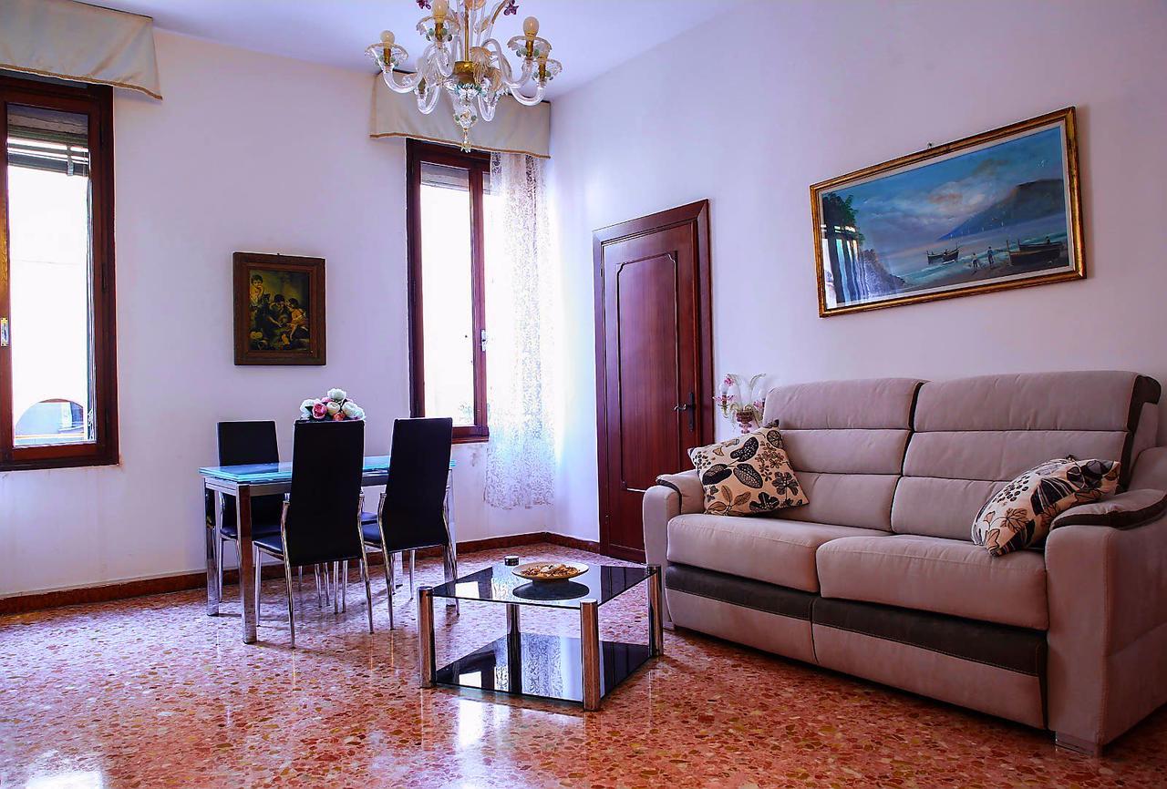 Appartamento Dei Frari Venecia Exterior foto